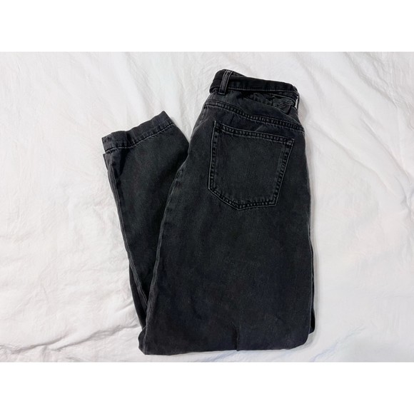 H&M Black Ultra High Waist Belted Tapered Mom Jeans Size 6 - Picture 4 of 9